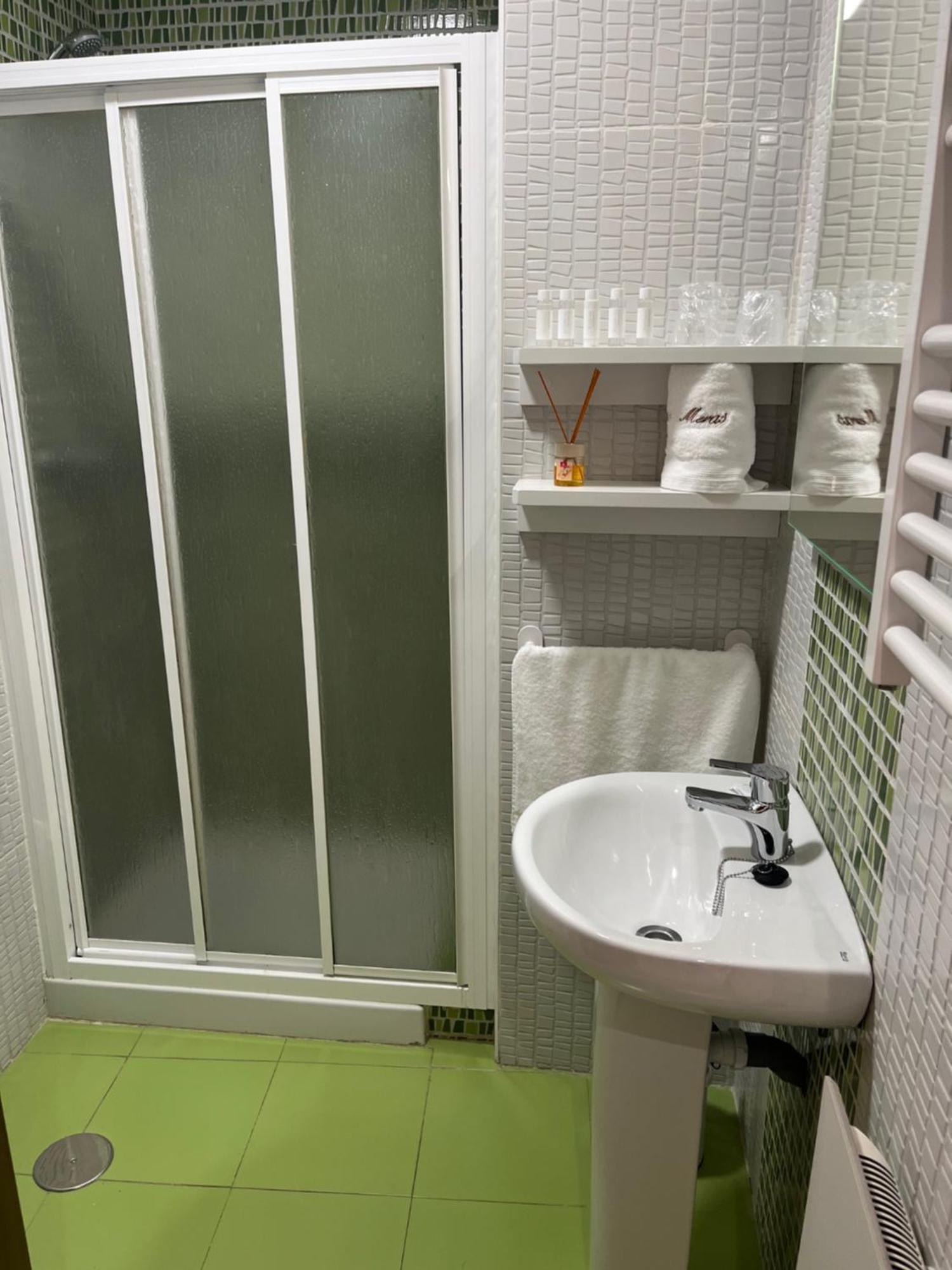 Apartamentos Turisticos Palacio De Meras Tineo Exteriér fotografie